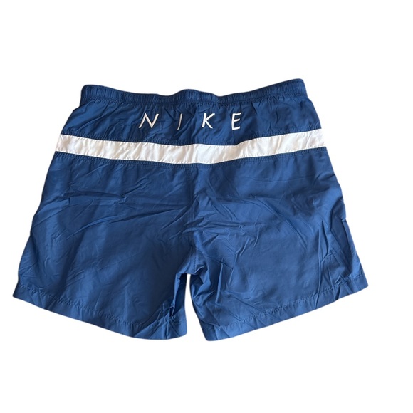 Nike men’s swim trunks size L - Picture 1 of 9